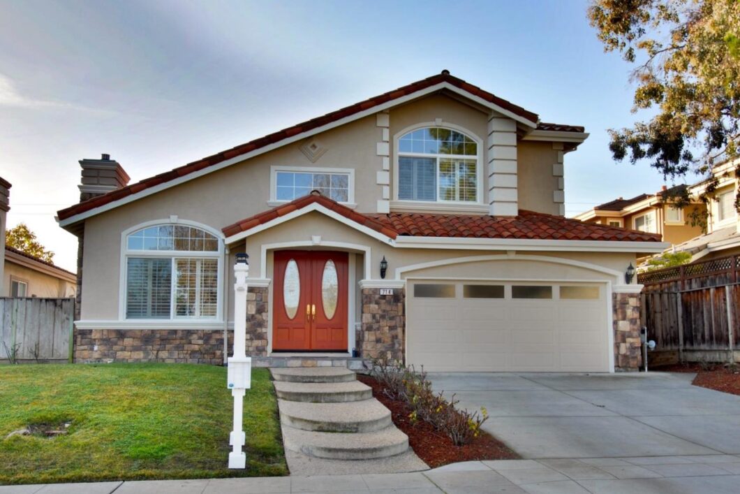15418C1637030698208 714 Londonderry Drive
