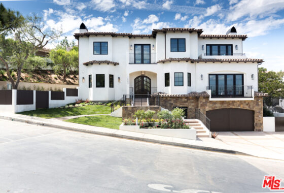 16160C1547175254831 12043 SUMMIT CIR