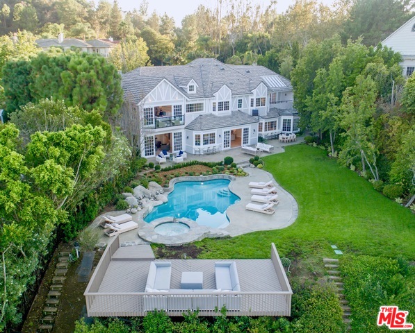 16160C1547175579327 12080 SUMMIT CIR