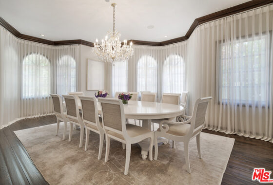 16160C1547175993596 12072 CREST CT