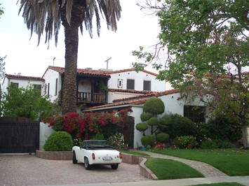 1662 321 N. Highland Avenue