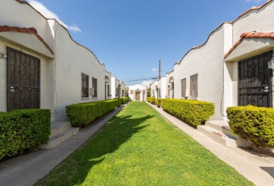 16847C1556316171006 2669 Redondo Blvd.