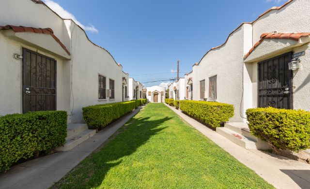16847C1556316171006 2669 Redondo Blvd.