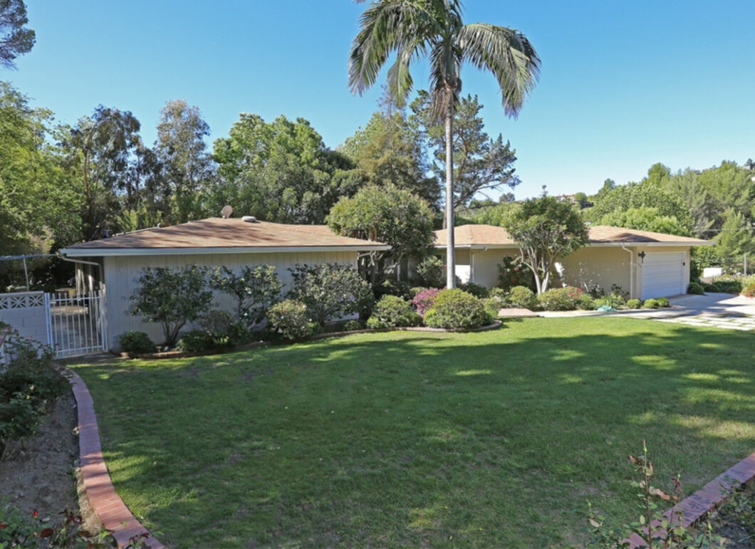 16847C1599170940407 870 N. Norman Place