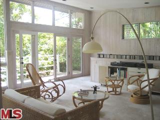 16847C1599347694457 431 W. Rustic Road