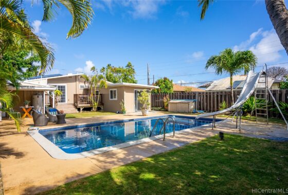 18319C1713233578280 123A N Kainalu Drive