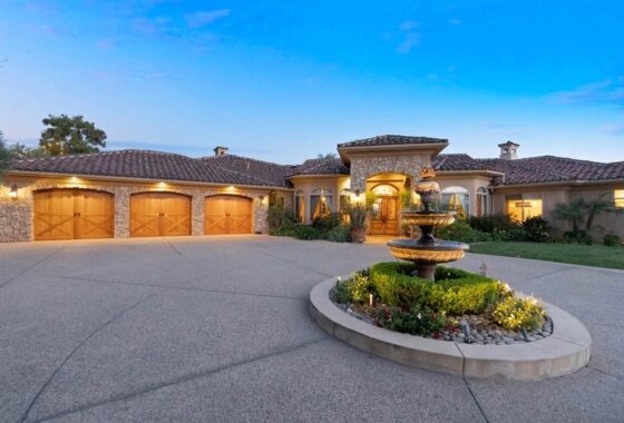 18397C1733353428511 1670 Highgrove Dr.