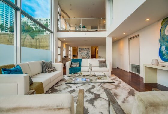 18806C1616197896498 1255 Palisades Beach Rd