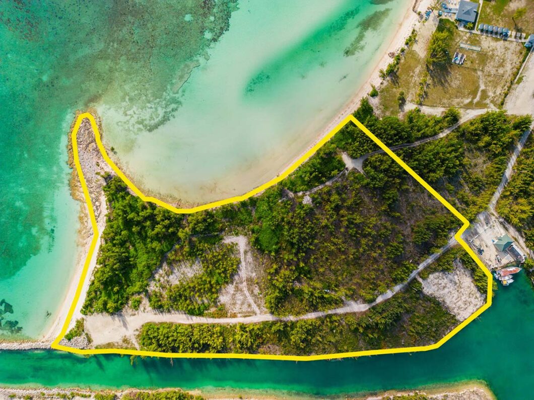 19193C1722483516393 Silver Cove Beachfront & Canalfront Property