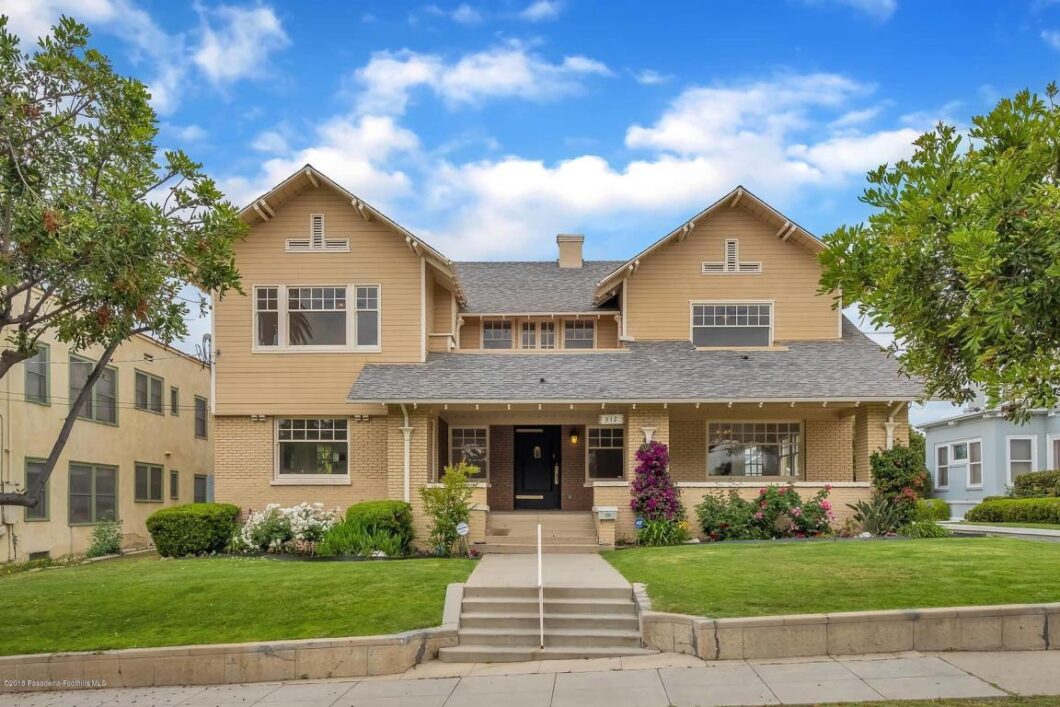 19887C1537672884504 912 W Kensington Rd.