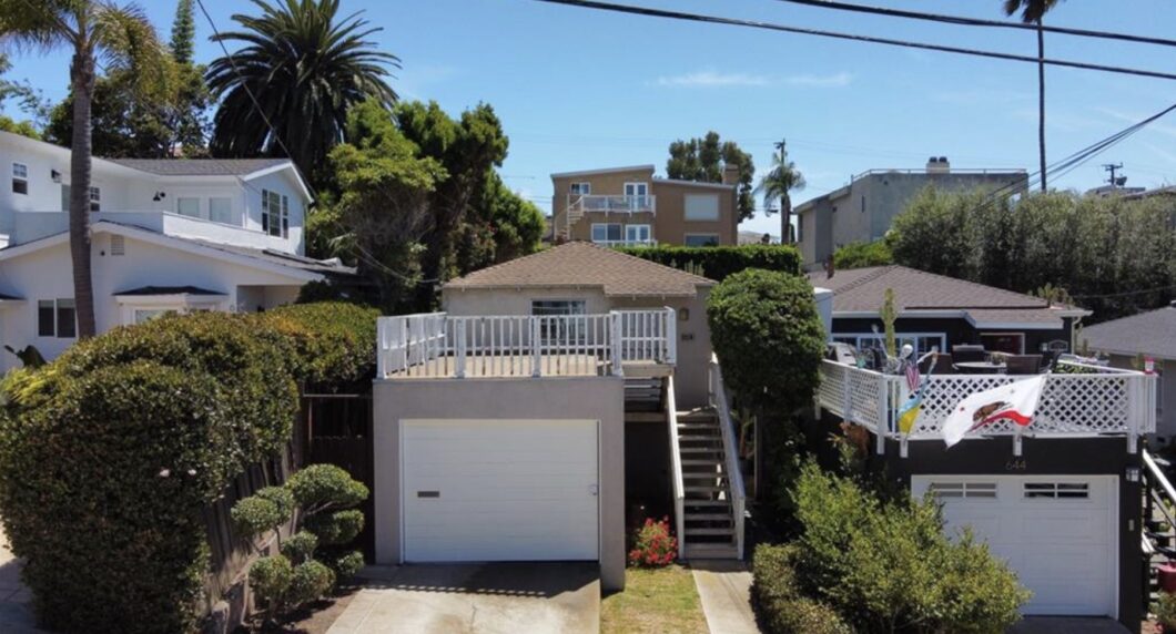 20286C1688670280907 646 Longfellow Ave