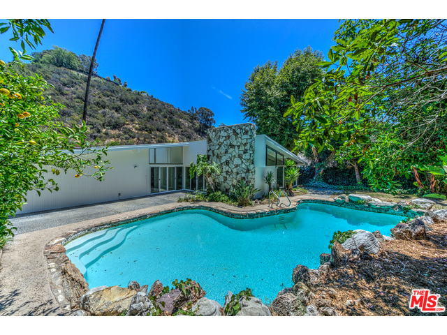 20400C1548363150923 939 Roscomare Rd