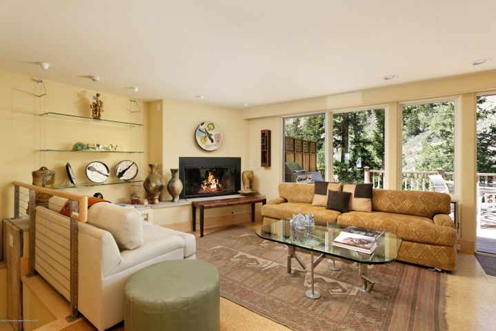 21079C1650922734257 1501 Maroon Creek Rd.