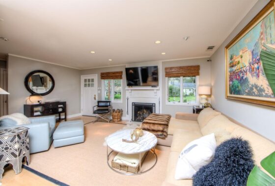 21832C1551470009868 36 Juno Rd