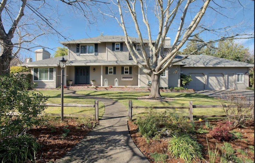 21832C1553797153774 15 Tree Lane