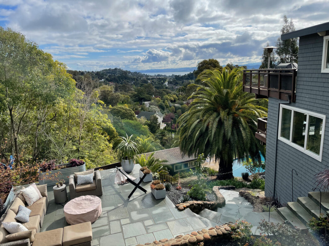 21832C1616450683346 250 Seaview Dr