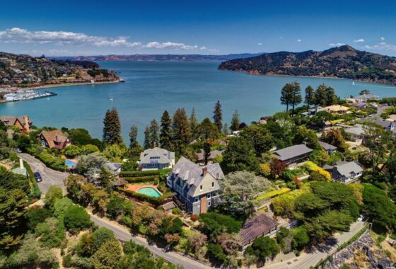 21832C1634164812212 401 Golden Gate