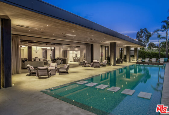 22474C1683828671380 912 N Hillcrest Drive