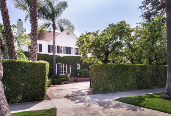 22474C1684523835349 611 N Beverly Drive