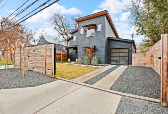 23307C1662475714493 3004 Ray Wood