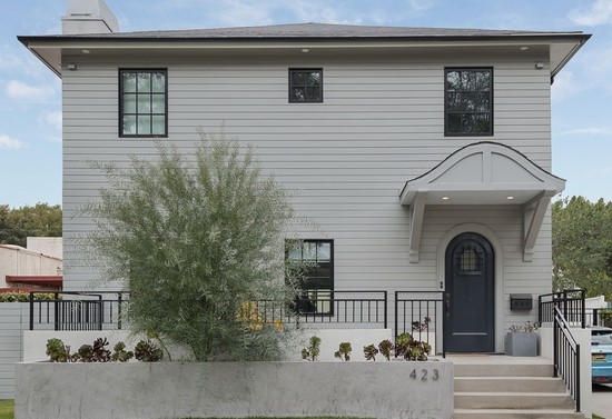 23621C1557858287667 423 S. Orange Drive
