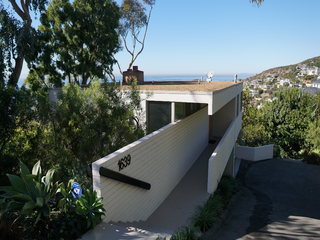 23630C1608489379269 1639 Eleanor Lane