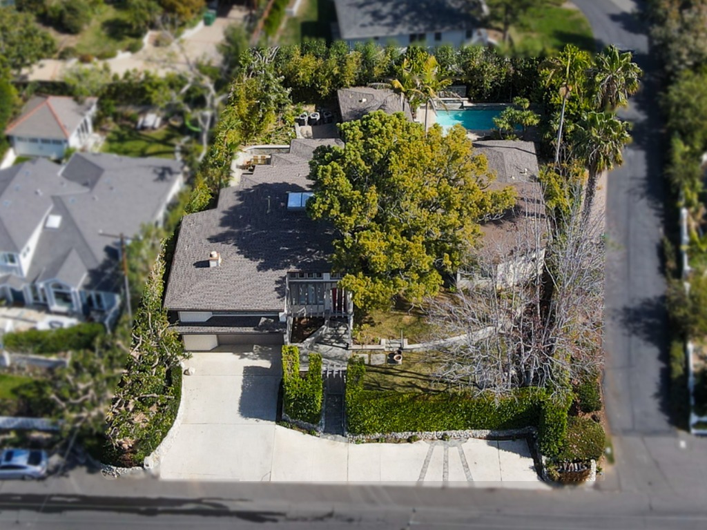 23630C1643139430420 1246 Temple Terrace