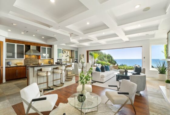 23630C1650520969265 11 Camel Point Drive