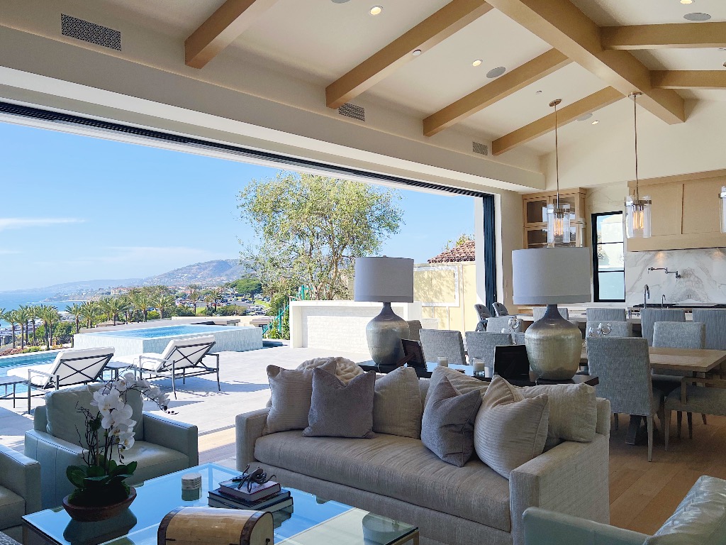 23630C1652736577345 11 Coral Cove Way