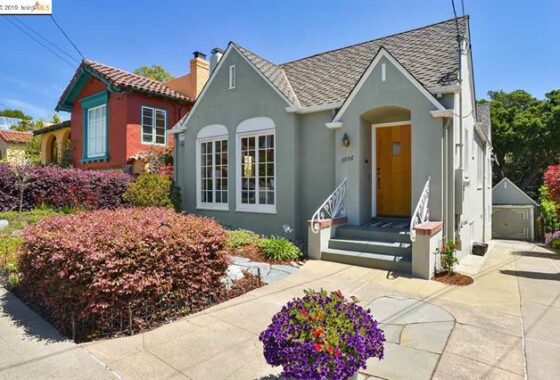 24121C1571446670116 3956 Oakmore Road