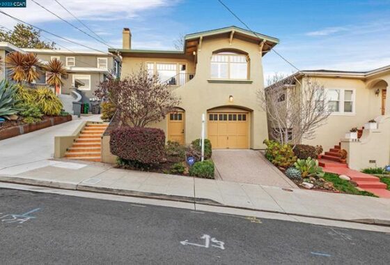 24121C1686199777588 582 Weldon Ave