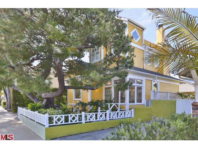 24961 2824 2nd St
