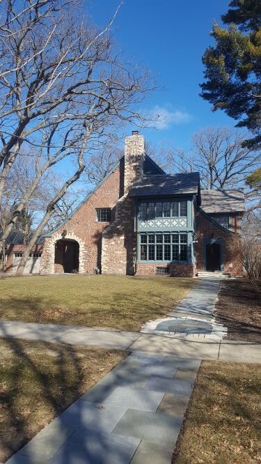 25703C1539807602823 2881 Sheridan Place