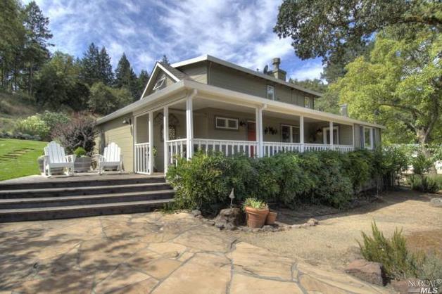 26100 850 Meadowood Lane