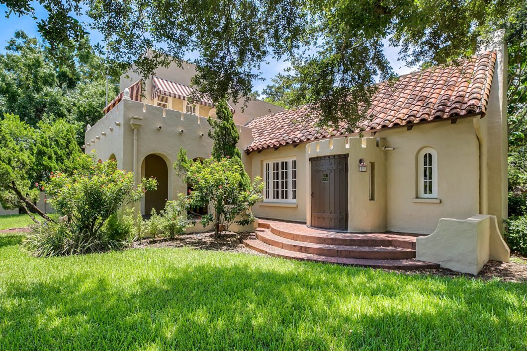 26849C1631986343906 4024 W Bay To Bay Boulevard