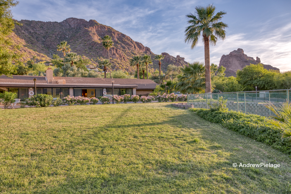 26886C1565888587903 5825 N SUPERSTITION Lane