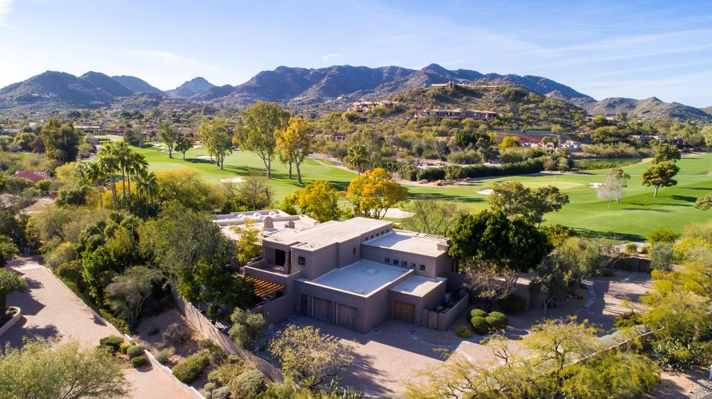 26886C1566323038444 7020 N Desert Fairway Dr