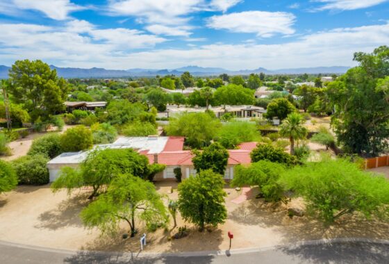 26886C1606257662341 5815 N Kiva Ln