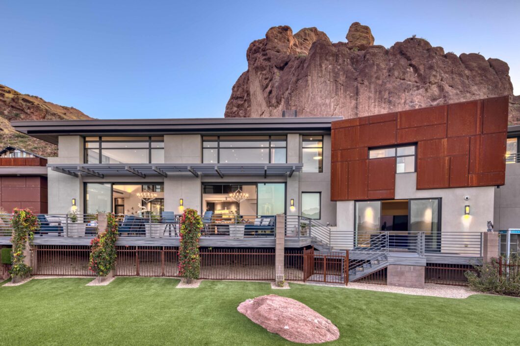 26886C1680660827781 Private Listing