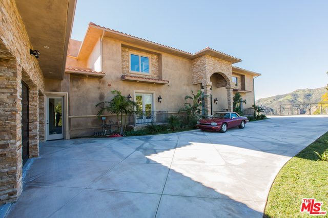 27861C1540993838363 23244 W PALOMA BLANCA DR