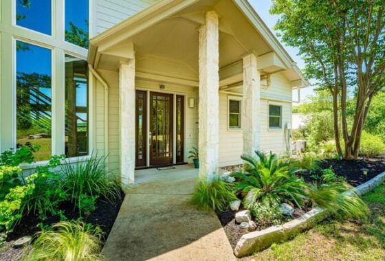 27956C1627197603175 8600 White Cliff Dr