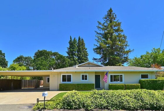 28011C1714063340501 3156 Manor Ave.