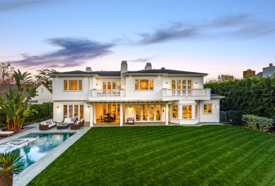 28847C1563488328799 749 Amalfi Dr.