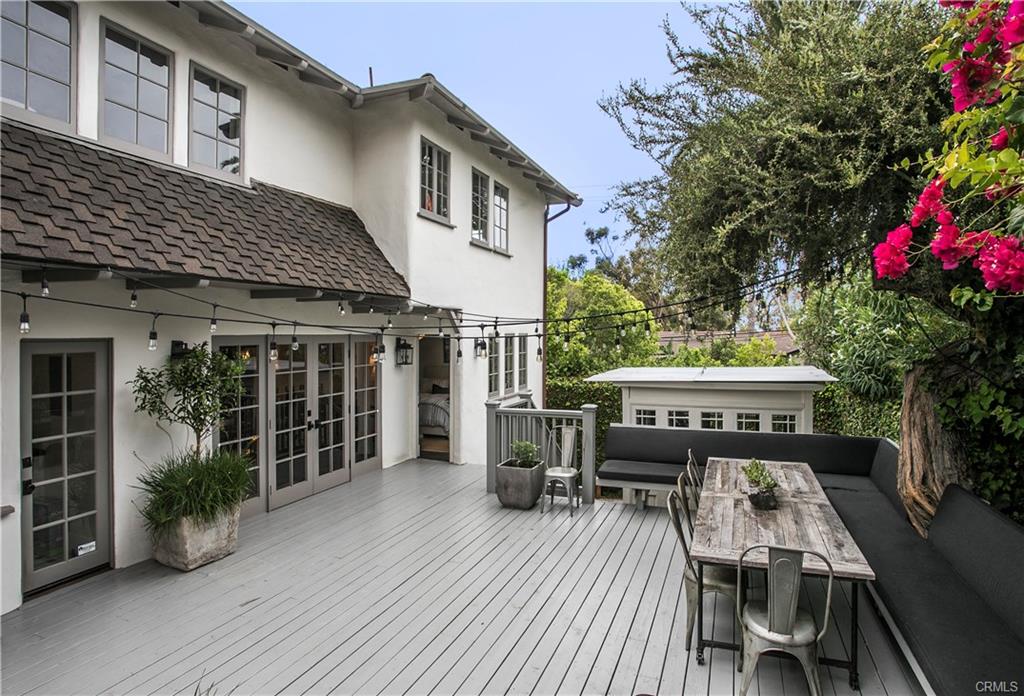 31506C1551111318216 326 Ruby St