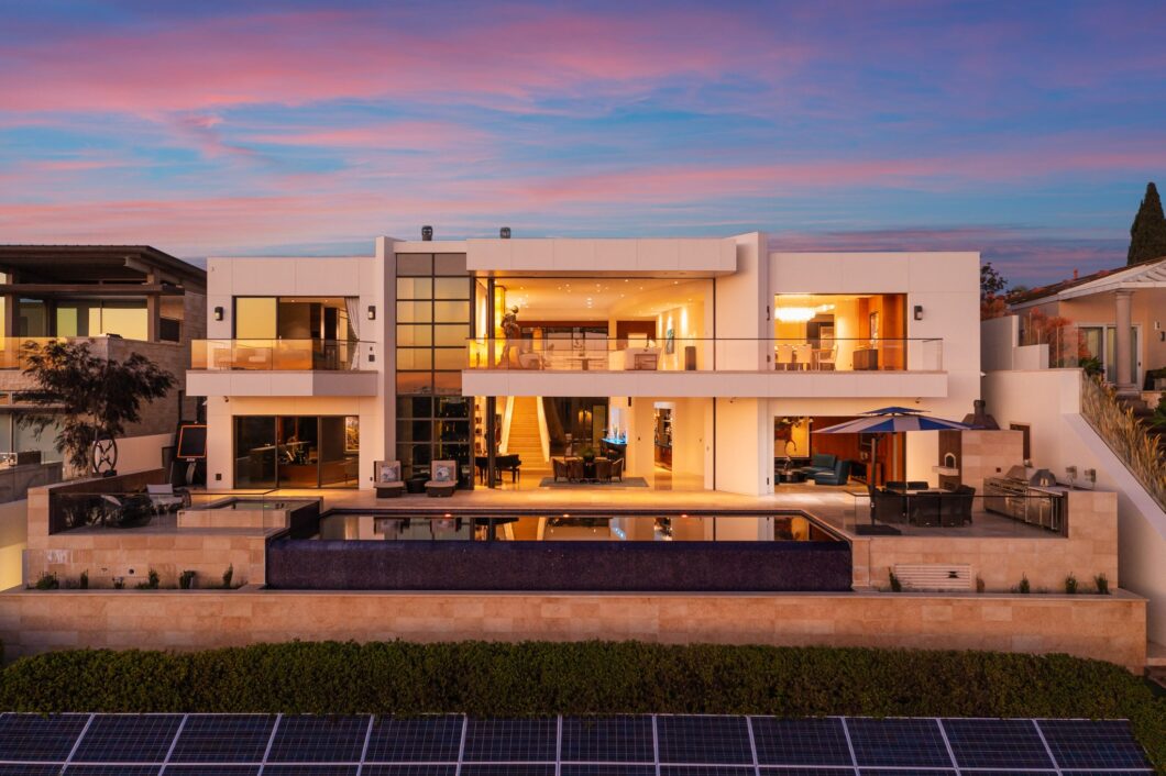 31724C1760338064894 1301 Dolphin Terrace