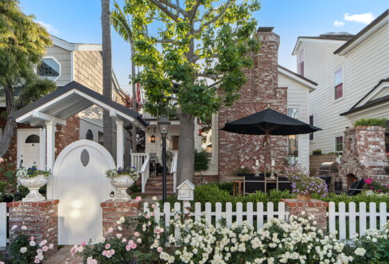 31724C1760490543853 209 Diamond Ave.