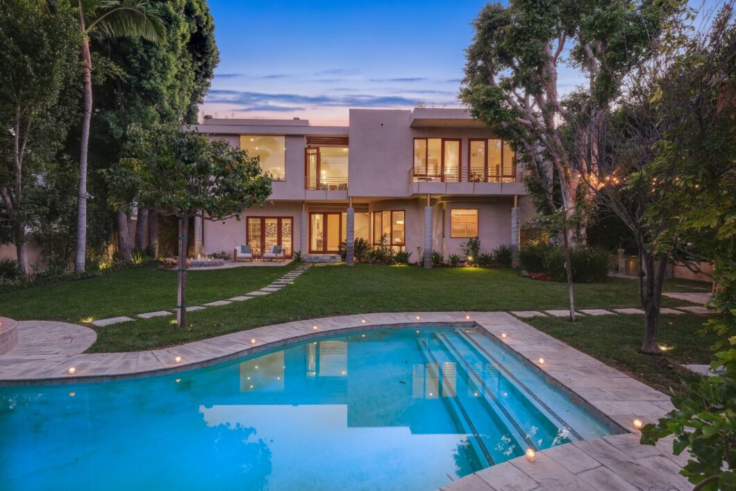 31724C1761117683517 524 N. Alpine Dr.