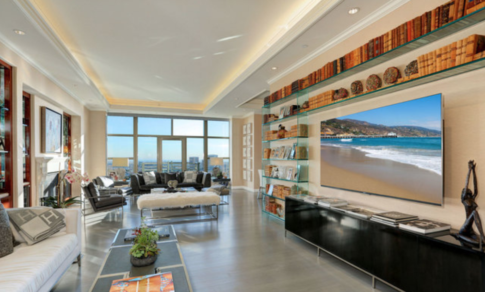 31724C1762224675910 10776 Wilshire