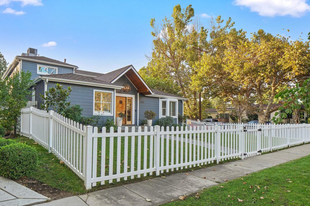 31724C1762408746943 4461 Van Noord Ave.