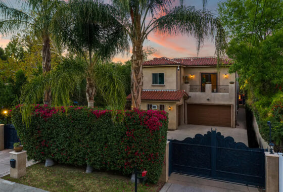 31724C1762492636965 23123 Oxnard St.